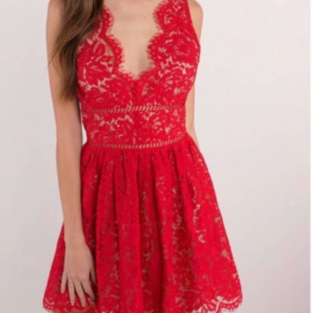 Tobi • Sexy red lace mini dress